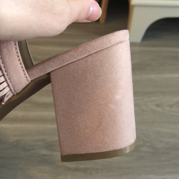 CL by Laundry light pink heels - Picture 10 of 10